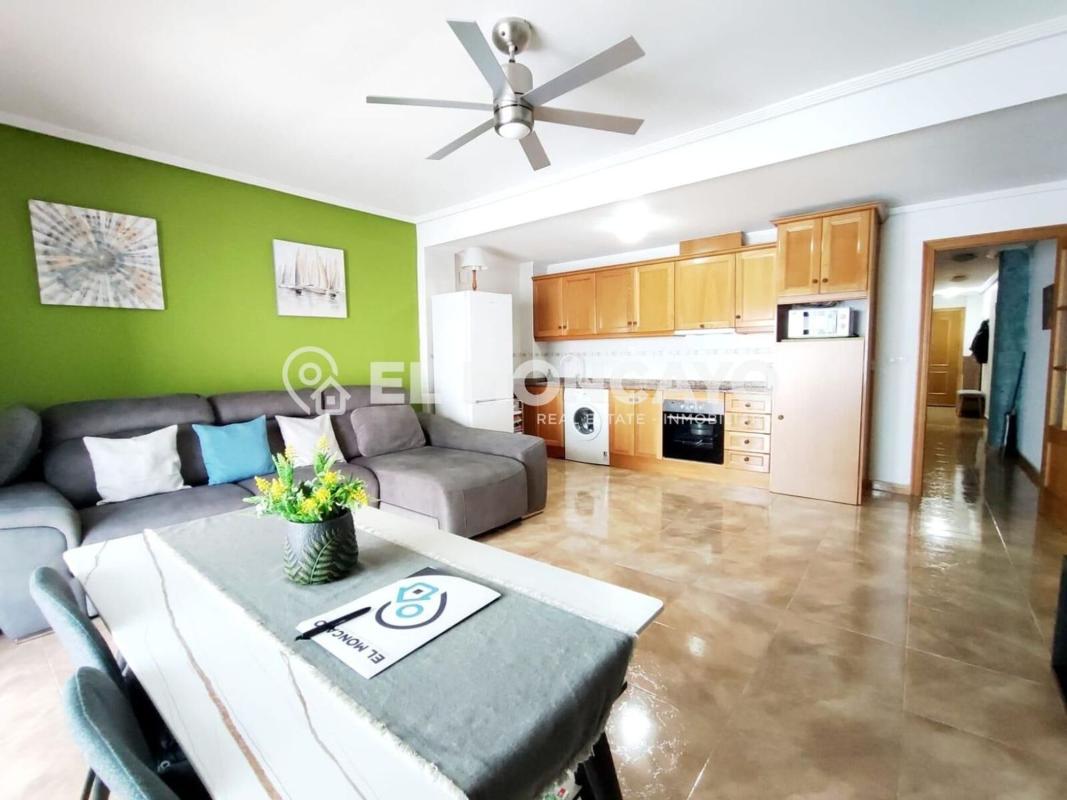 Sale of apartment in Calle Teresa de Calcuta, Dolores
 photo 2