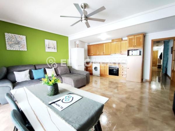 Venta de piso en Calle Teresa de Calcuta, Dolores
thumbnail 1