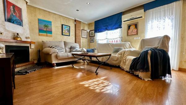 Chalet adosado photo 2