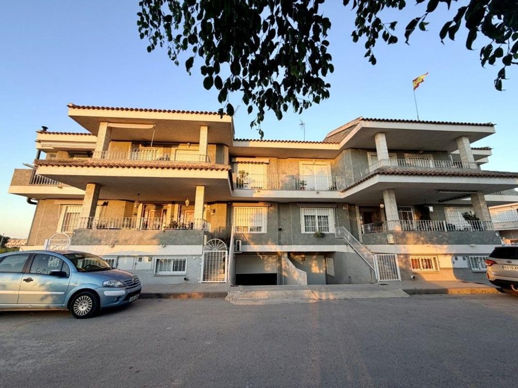 Sale of townhouse in Calle Rojales , Formentera del Segura photo 1
