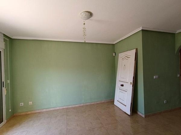 Chalet pareado en calle Reina Victoria photo 4