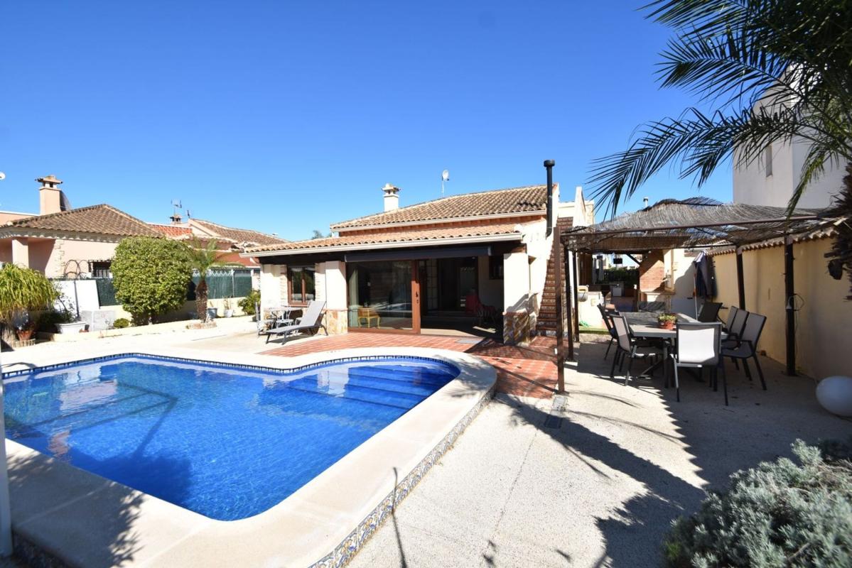 Venta de chalet independiente en Formentera del Segura, Formentera del Segura
photo 1