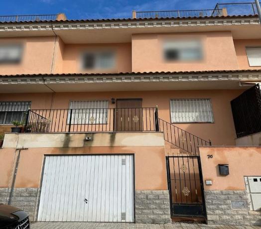 Chalet adosado en calle Alcalde Francisco Ramón Rocamora photo 1