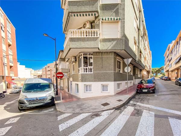 Venta de piso en Calle Rodrigo de Triana, Guardamar del Segura
 photo 1