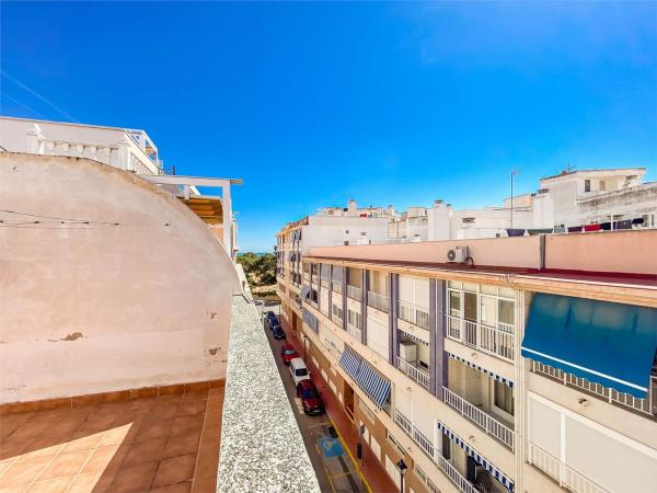 Venta de piso en Calle Rodrigo de Triana, Guardamar del Segura
 photo 2