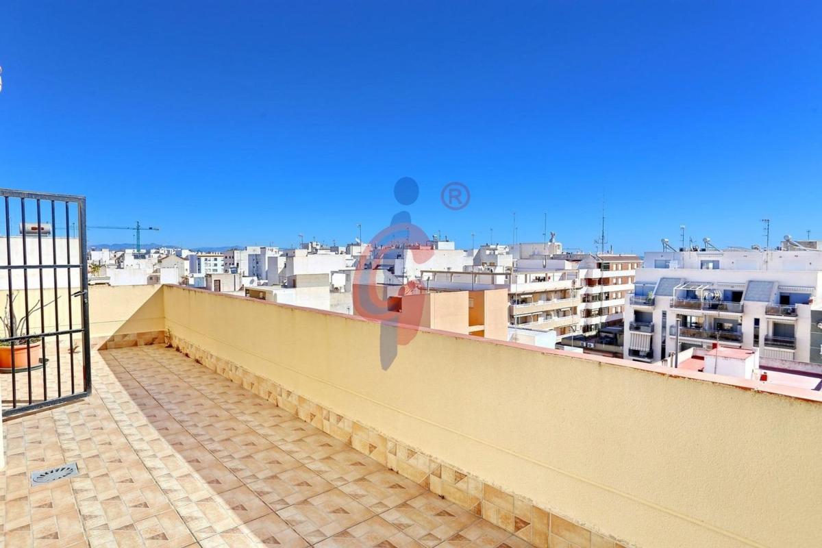Venta de duplex en Calle Miguel Hernández, 77, Guardamar del Segura photo 2