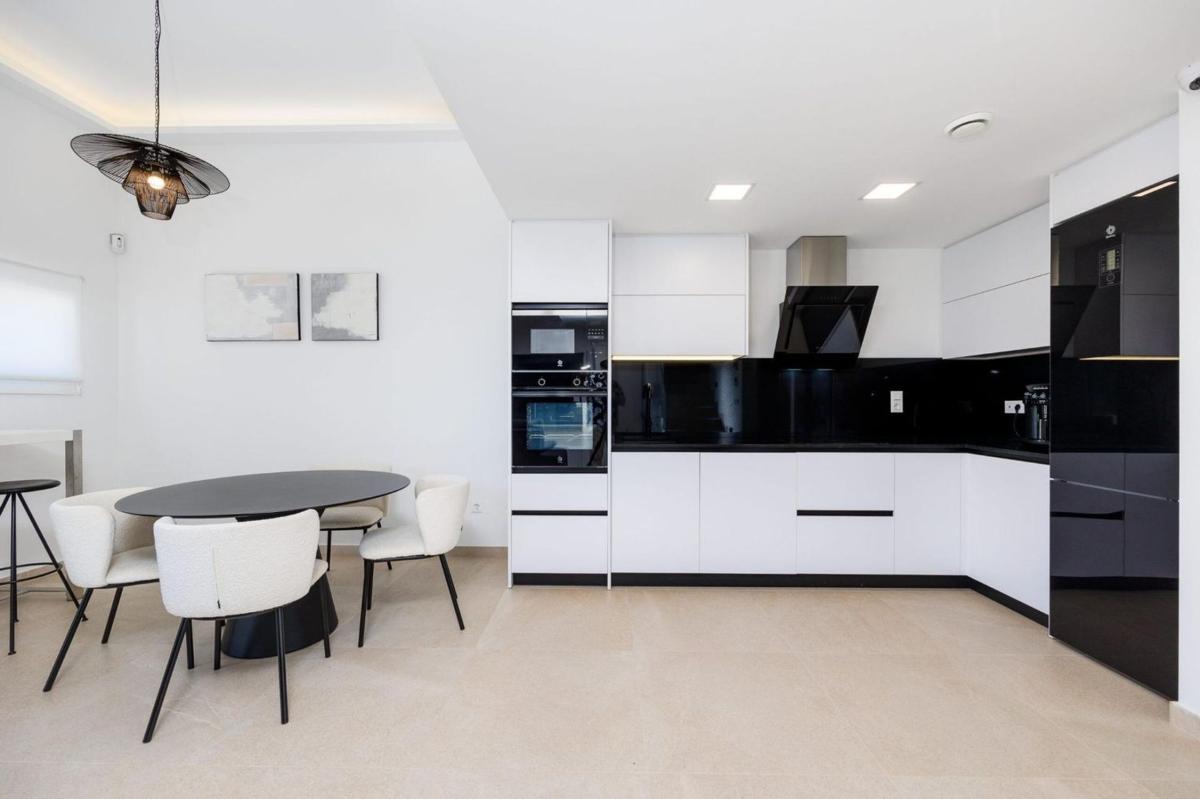 Sale of independent chalet in Urbanizaciones, Guardamar del Segura
 photo 4