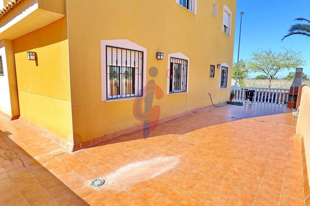 Sprzedaż mieszkania w Calle Ingeniero Juan Garcia, 42, Guardamar del Segura
 photo 3