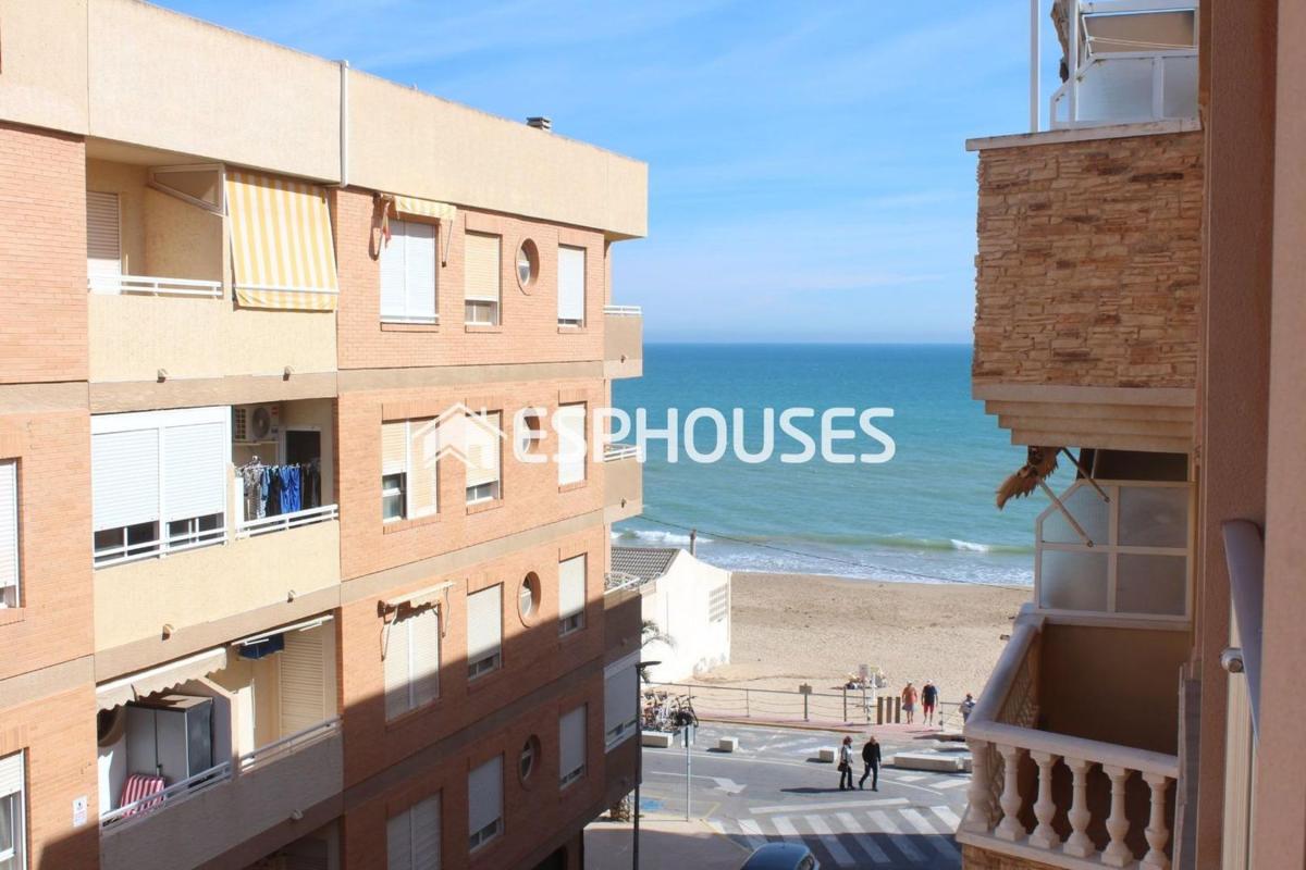 Venta de piso en Guardamar Playa, Guardamar del Segura
photo 1