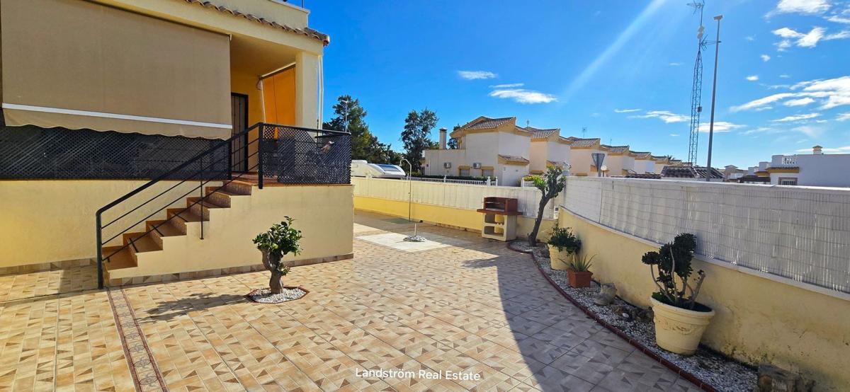 Продажа отдельного шале в Calle la Margarida, 47, Гуардамар-дель-Сегура photo 2