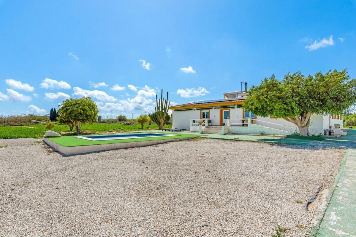 Venta de chalet independiente en Los Montesinos, Los Montesinos
photo 2