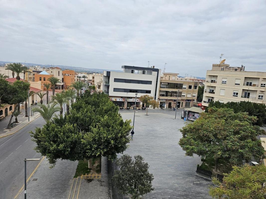 Venta de piso en Plaza Sagrado Corazón, Los Montesinos
 photo 2