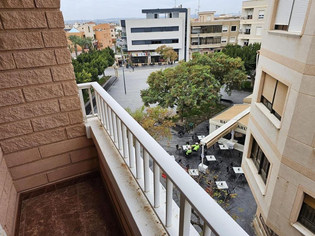 Venta de piso en Plaza Sagrado Corazón, Los Montesinos
 photo 3