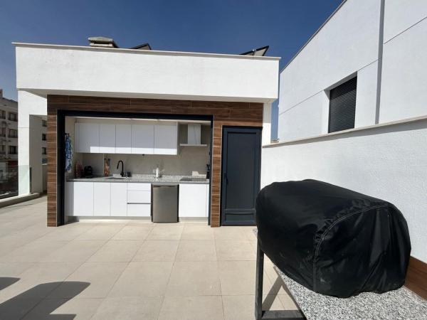 Chalet independiente en venta en Calle Mandarino, Orihuela
thumbnail 2