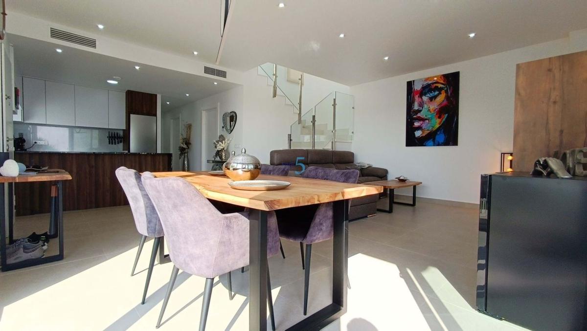 Venta de chalet independiente en Desamparados-Hurchillo-Torremendo, Orihuela
photo 3