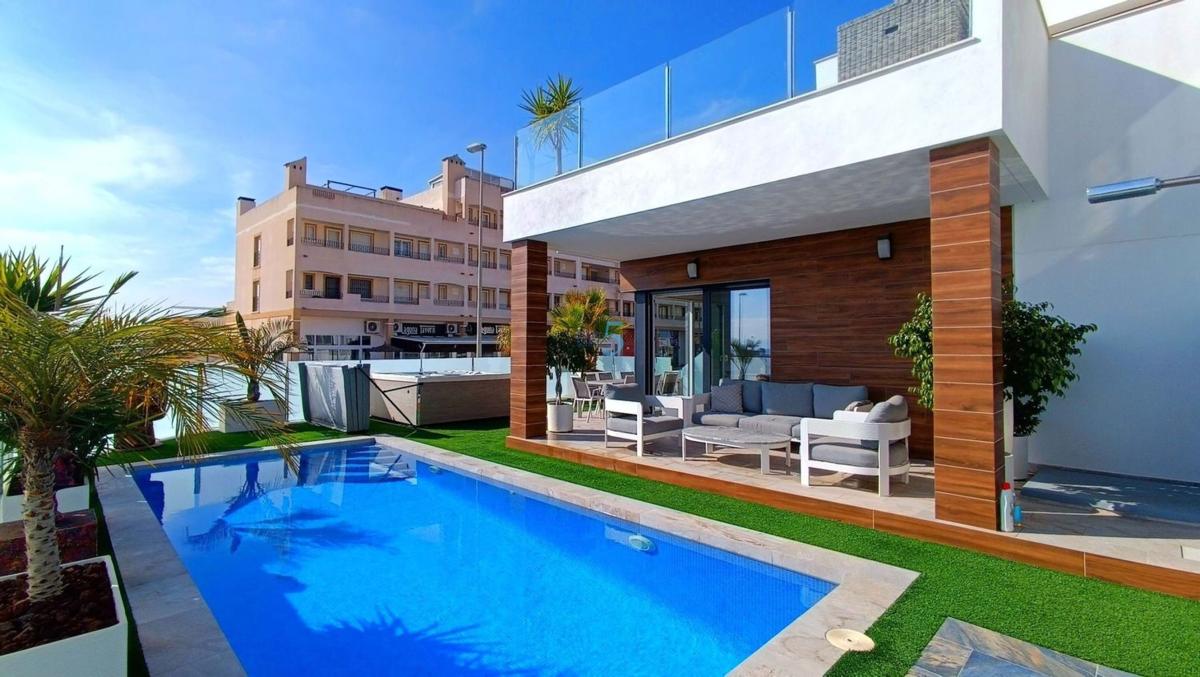 Venta de chalet independiente en Desamparados-Hurchillo-Torremendo, Orihuela
photo 5