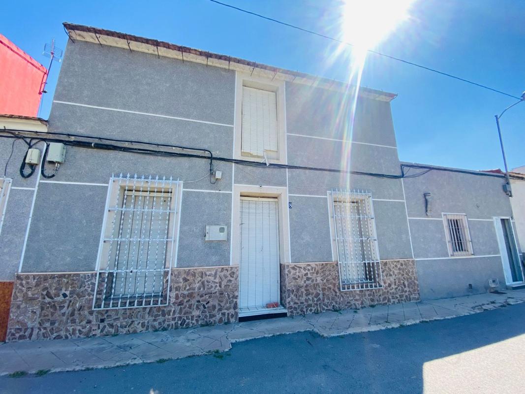 Propiedades en venta y alquiler en España photo 2