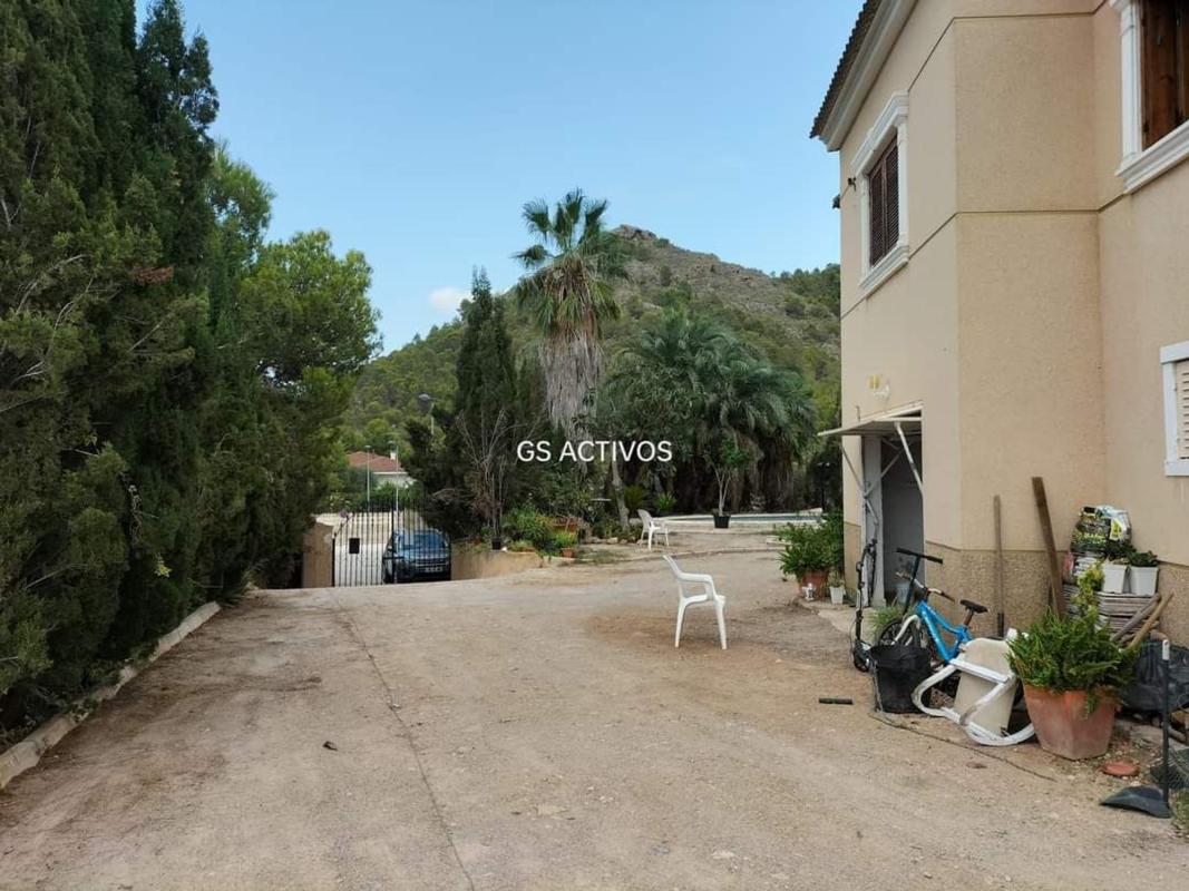 Продажа отдельного шале в  Calle Lugo, 40, Ориуэла photo 3