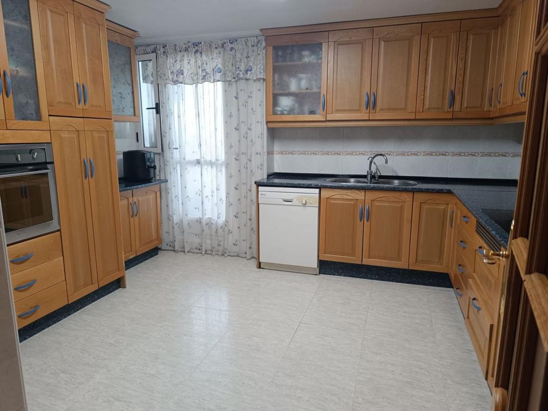 Продажа квартиры на CL FRANCISCO TORMO DE HARO, 14, Ориуэла
photo 5