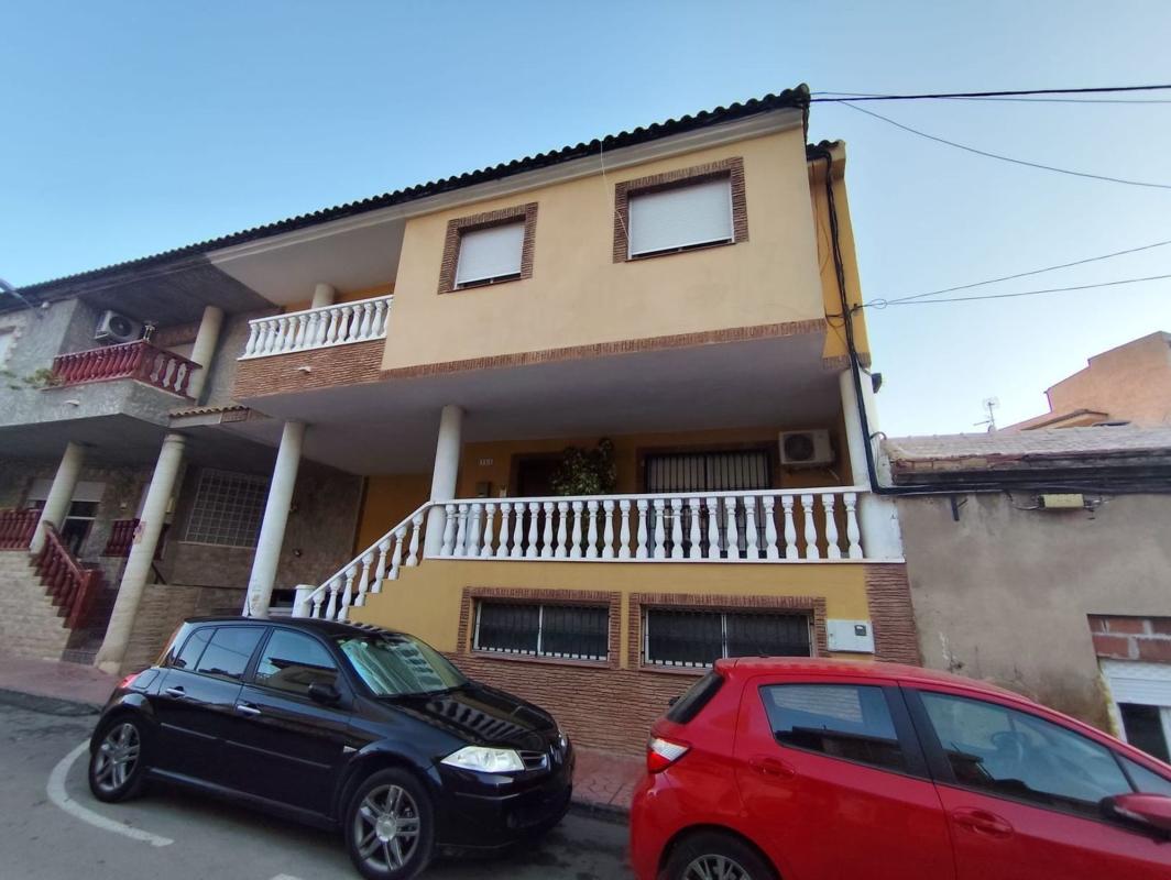 Sale of independent chalet in Calle Virgen de la Fe, Orihuela
photo 1