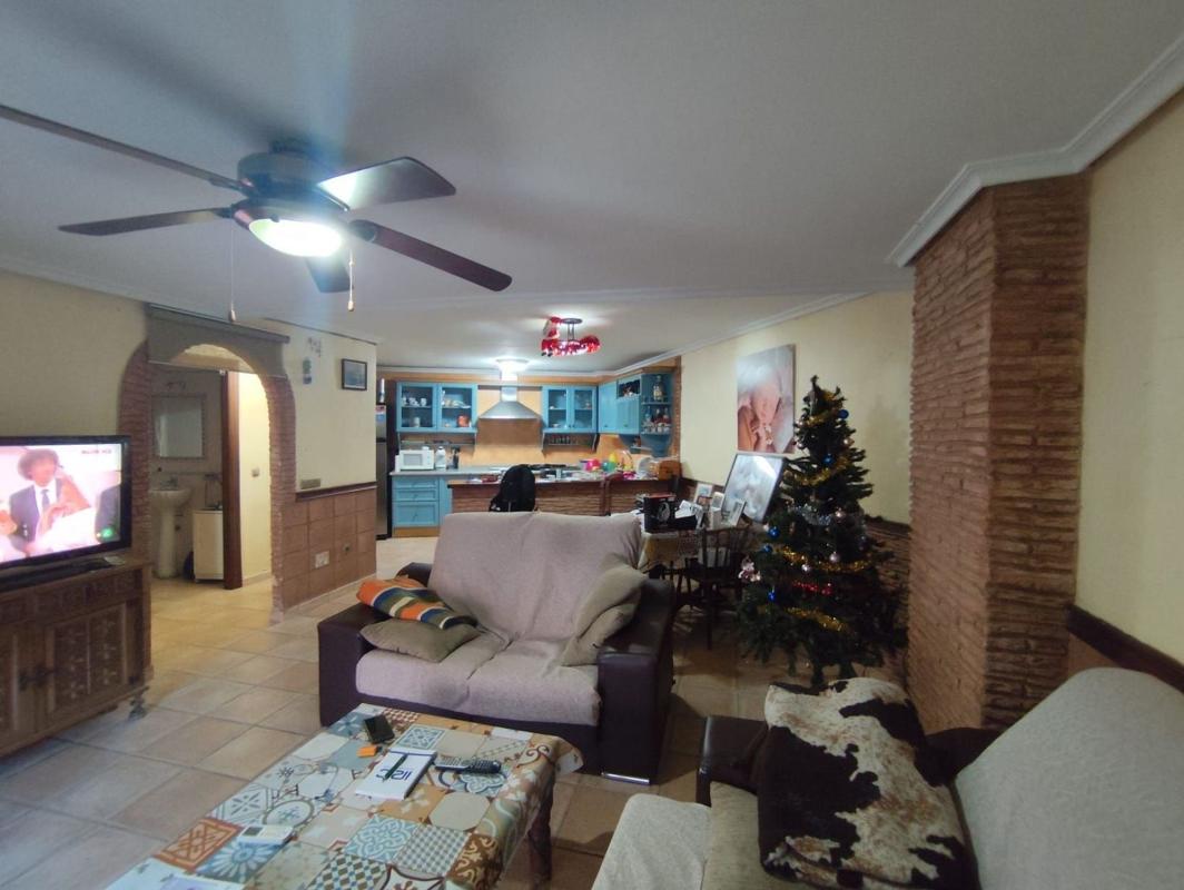 Sale of independent chalet in Calle Virgen de la Fe, Orihuela
photo 4