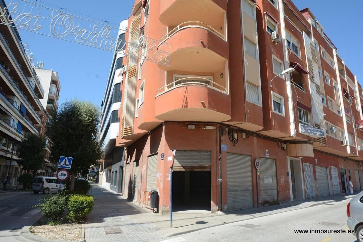 Propiedades en venta y alquiler en España photo 1