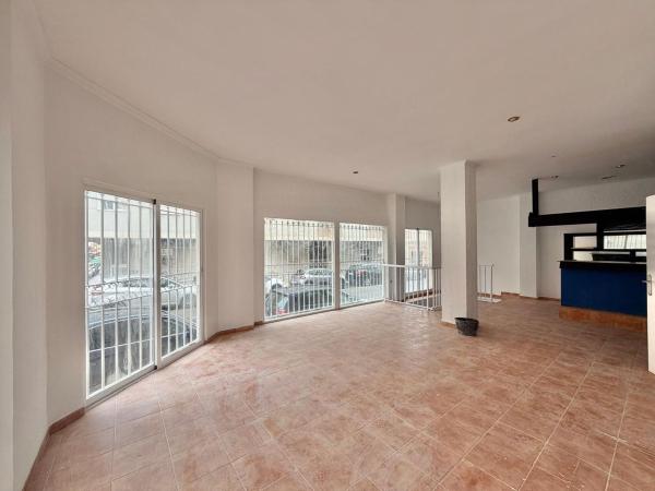 Local en calle San Pascual photo 3