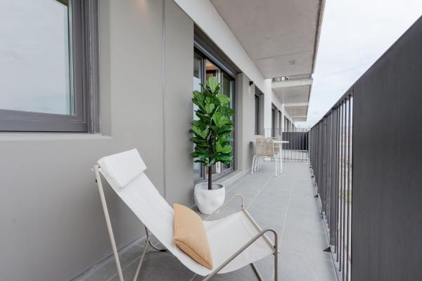 Продажа квартиры на Avenida de Jaume I, 16, Терраса
 photo 3