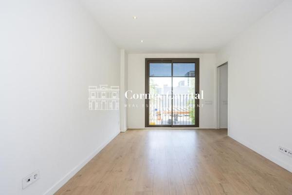 Venta de piso en Calle Bac de Roda, 81, Barcelona
 photo 3