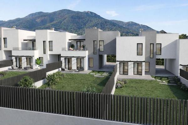 Chalet adosado en avenida de Calvo Sotelo, 47 thumbnail 1