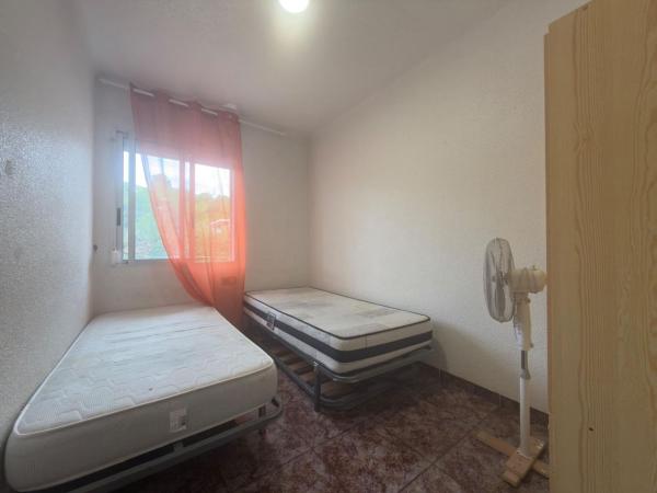 Sale of flat in Calle Cronista Figueras Pacheco, Alicante
 photo 3