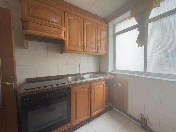 Sale of flat in Calle Cronista Figueras Pacheco, Alicante
 photo 4