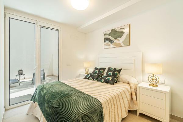 Sale of flat in Calle Mar de fondo, 49, Guía de Isora
 photo 1