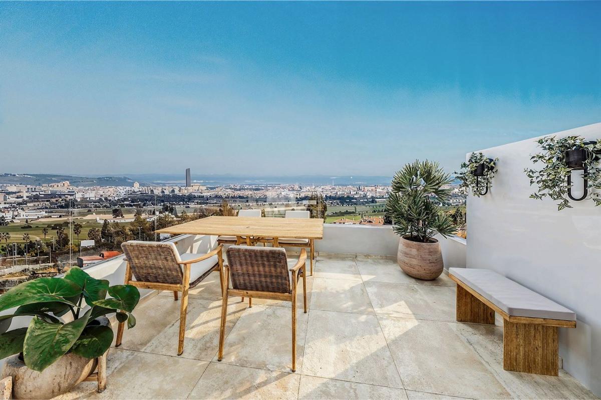 Sale of apartment in Avenida Manuel Clavero Arévalo, 12, Two Sisters
 photo 4