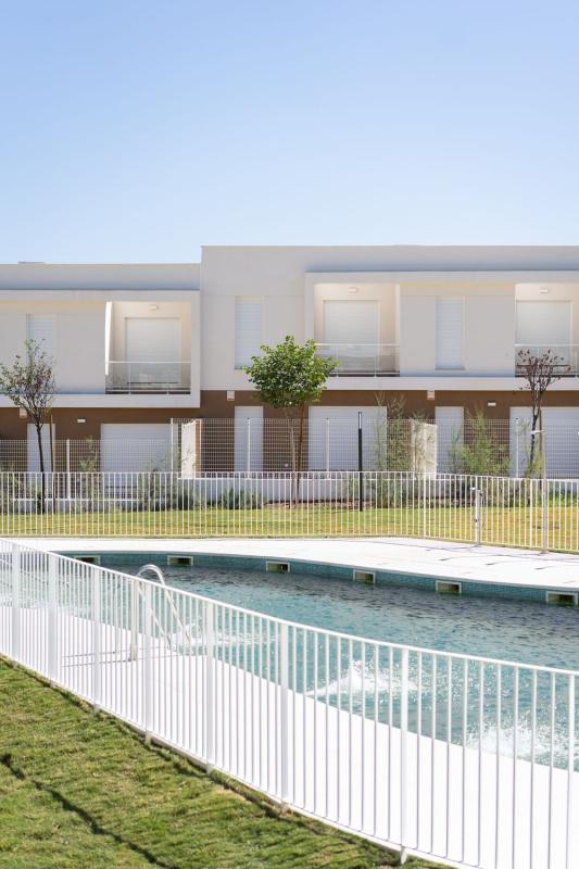 Venta de chalet adosado en Manuel Piñero, 1 , Guillena photo 2