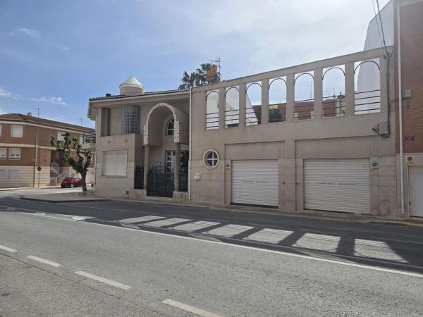 Independent chalet for sale in Calle San Francisco, Sax
photo 1