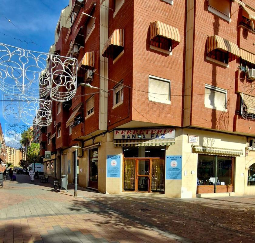 Propiedades en venta y alquiler en España photo 1