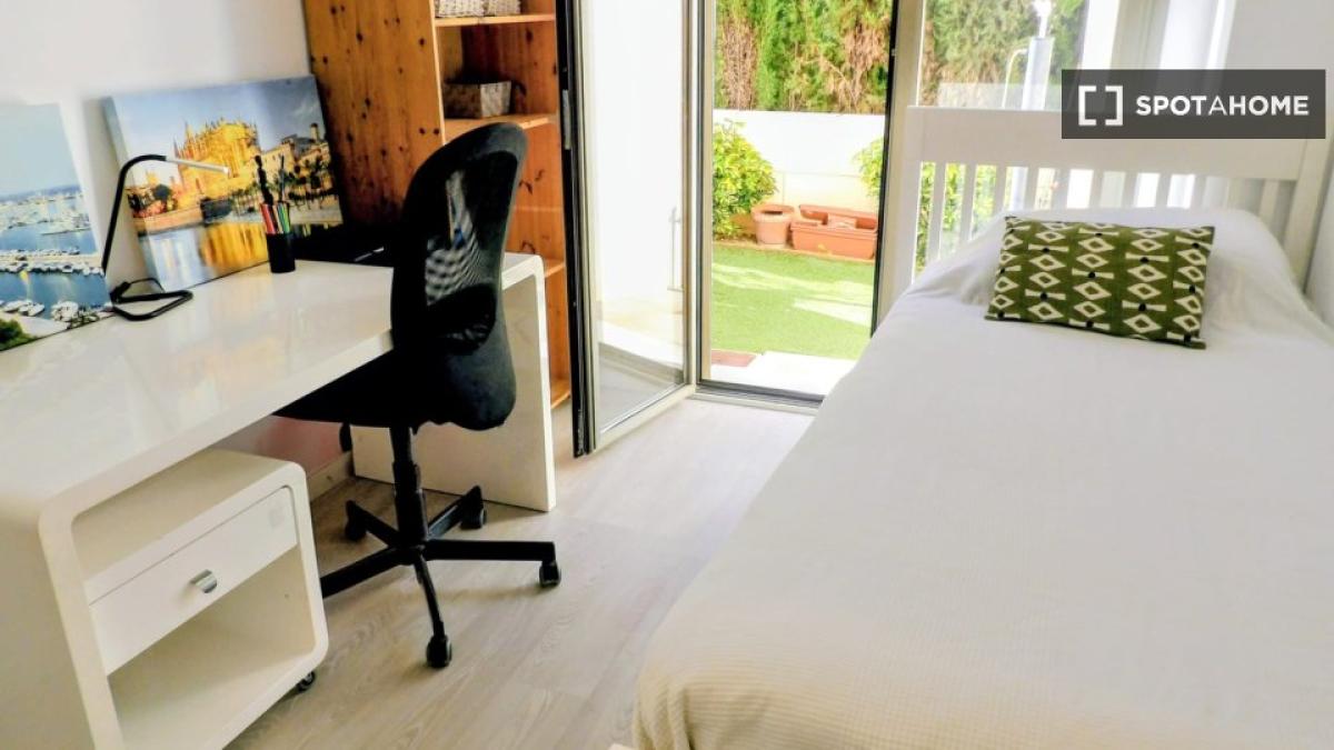 Properties for sale and rent in Spain photo 1