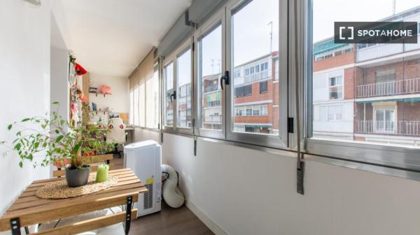Apartment for rent in C. de Ocaña , Madrid photo 1