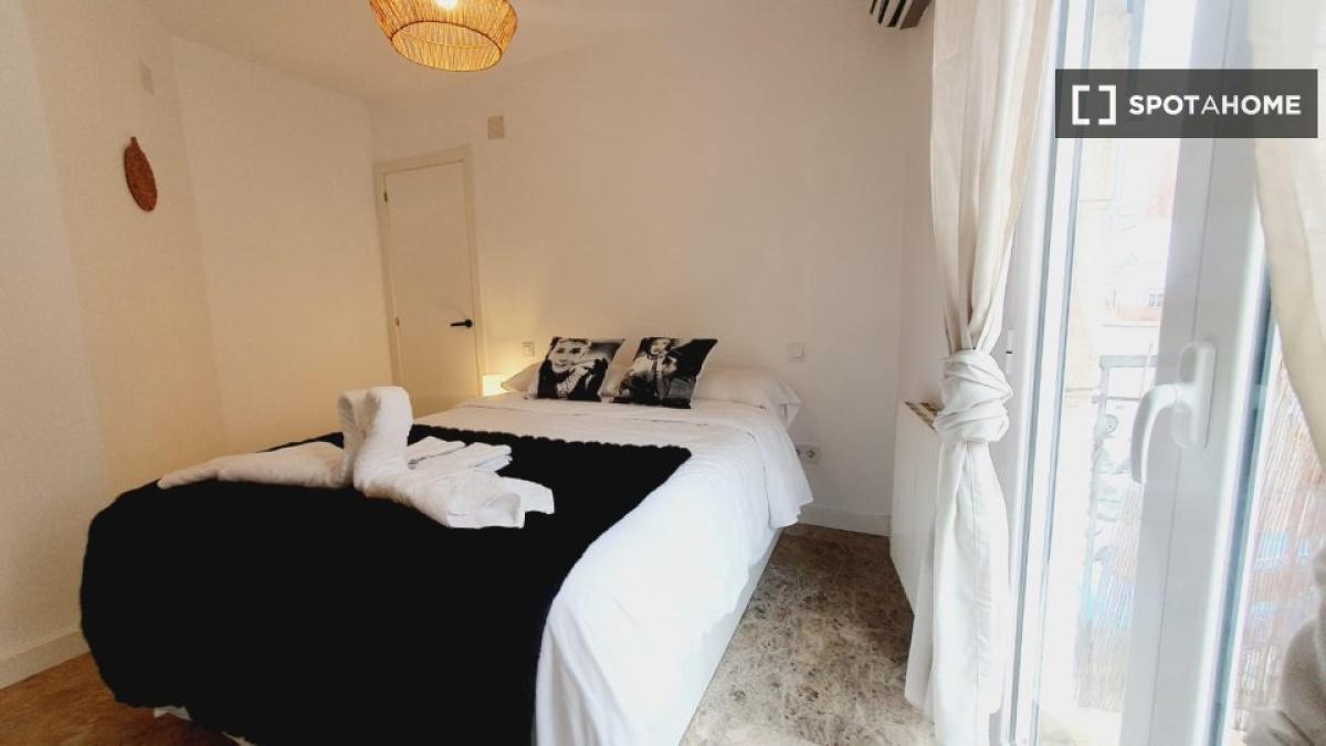 Properties for sale and rent in Spain photo 2