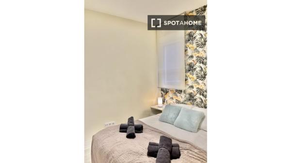 Apartment for rent in  Calle de García Luna , Madrid photo 4