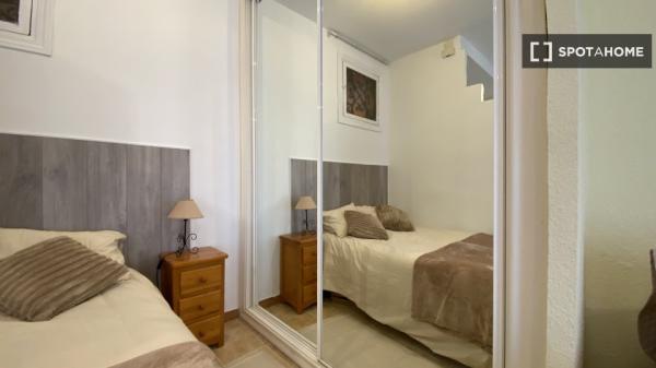 Estudio en alquiler en Calle del Olivar, Madrid thumbnail 2