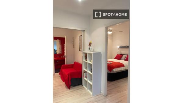 Apartment for rent in Calle de los Reyes Magos , Madrid photo 1