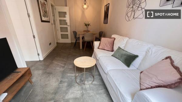 Apartment for rent in Calle Julián Gayarre , Madrid photo 1