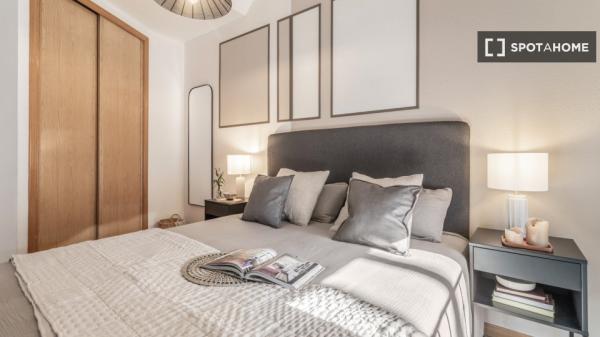 Apartment for rent in Calle del Espíritu Santo , Madrid thumbnail 1