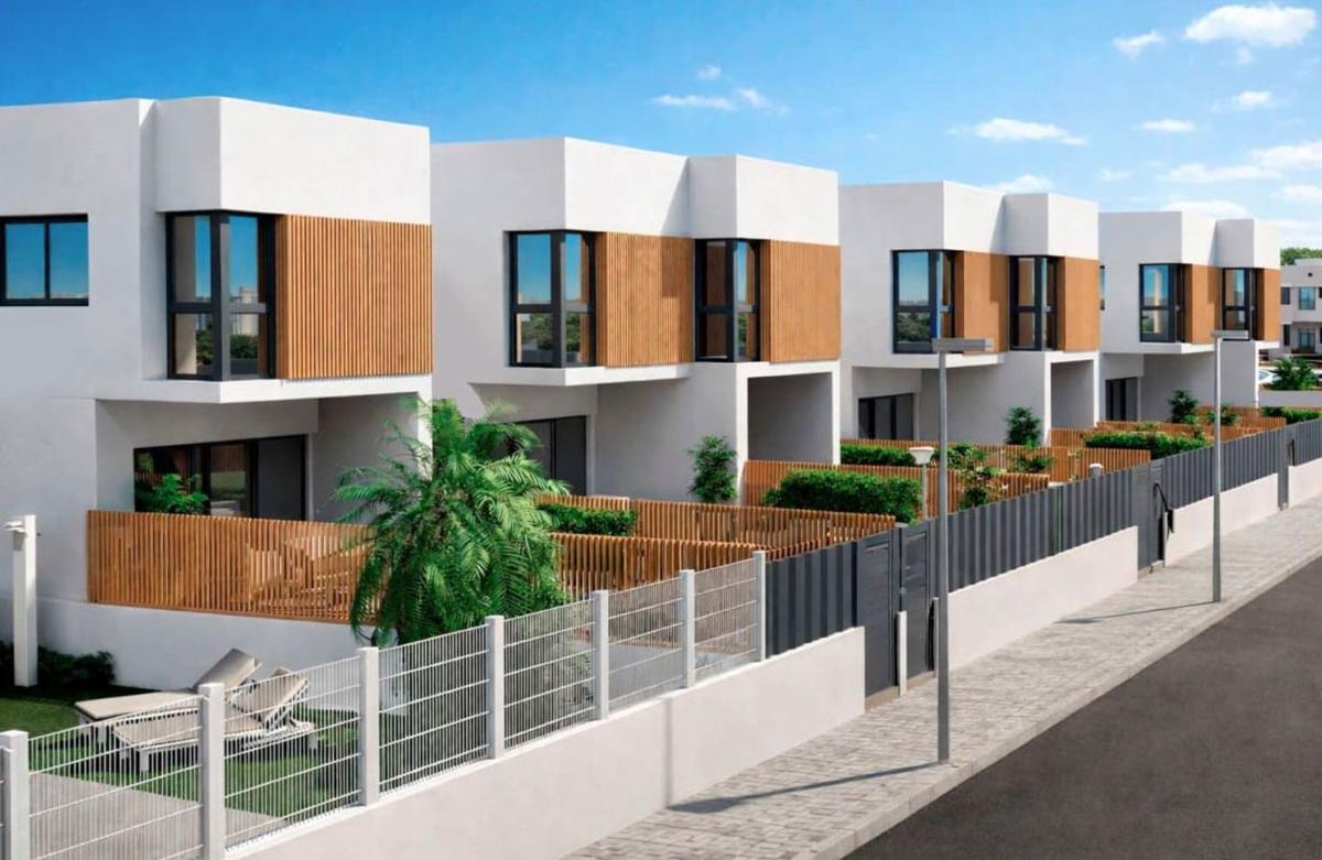 Venta de chalet adosado en  Calle la Plana Baixa, 14 , Moncofa photo 2