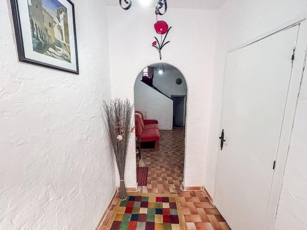 Chalet adosado en calle Bisbe thumbnail 1