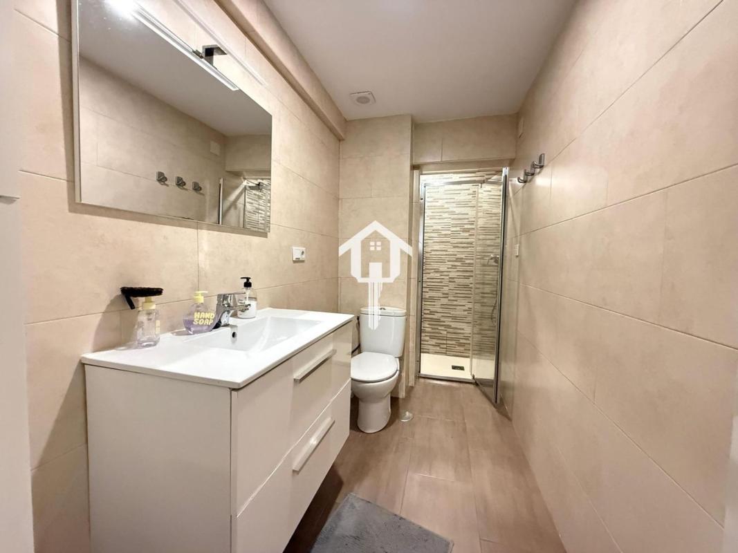 Venta de piso en Glorieta Poeta Vicente Mójica, Alicante / Alacant
photo 4