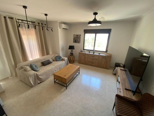 Продажа квартиры на Calle de Viena, 4, Бенидорм
photo 1