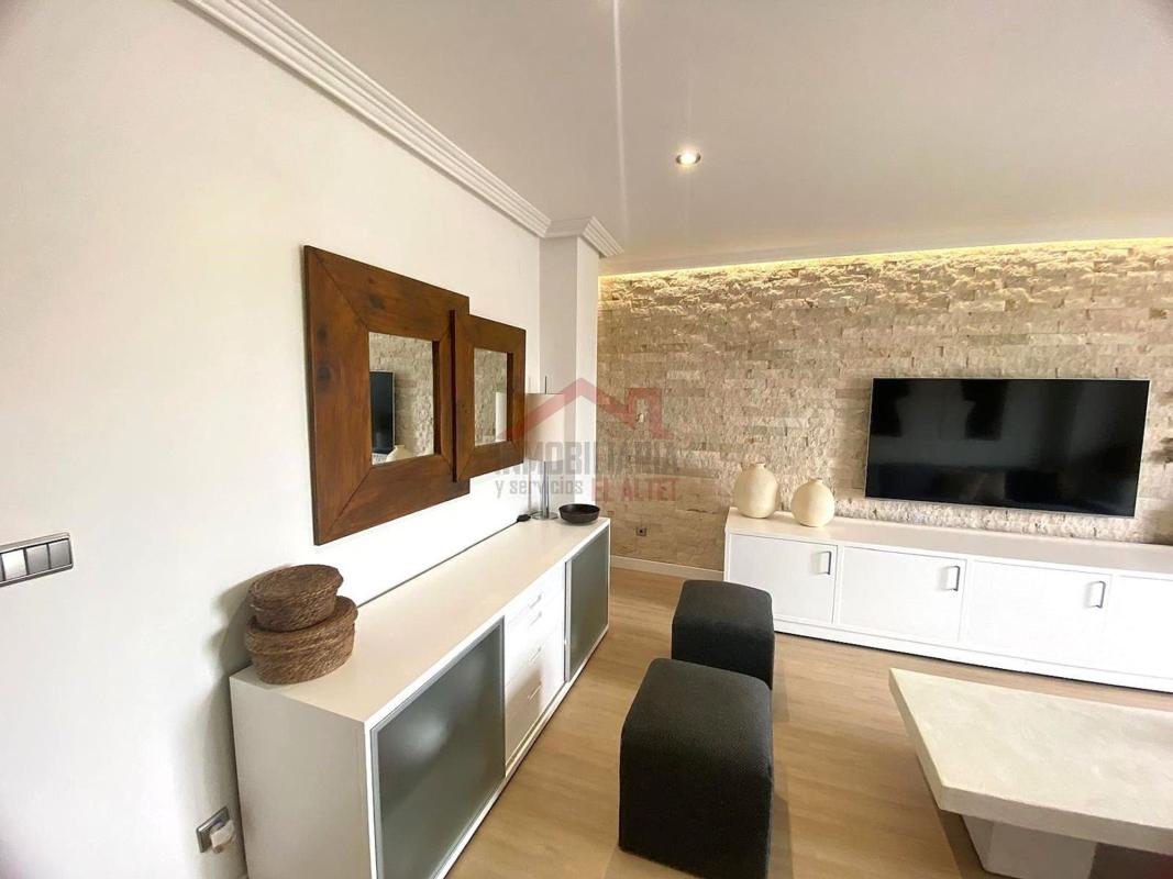 Venta de piso en Calle Alfredo Sánchez Torres, Elche / Elx
photo 3